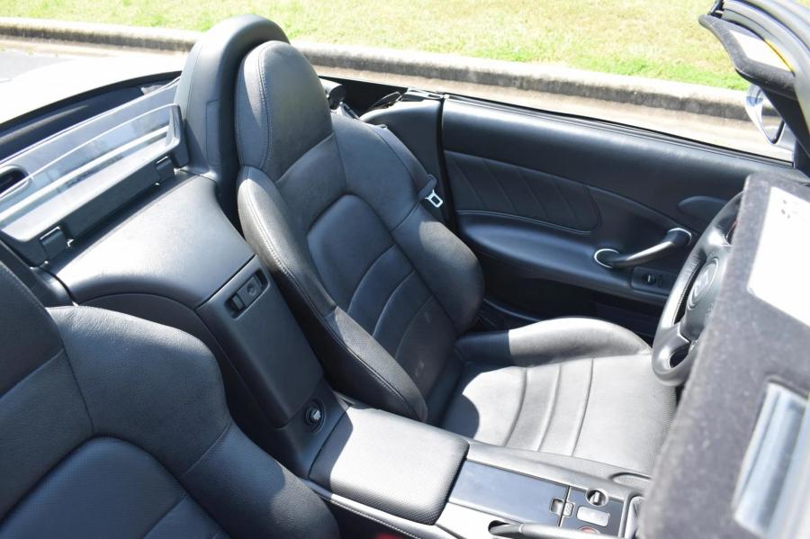 Интерьер Honda S2000 (AP2) 2007 года  (NA) (фото 78 из 155)